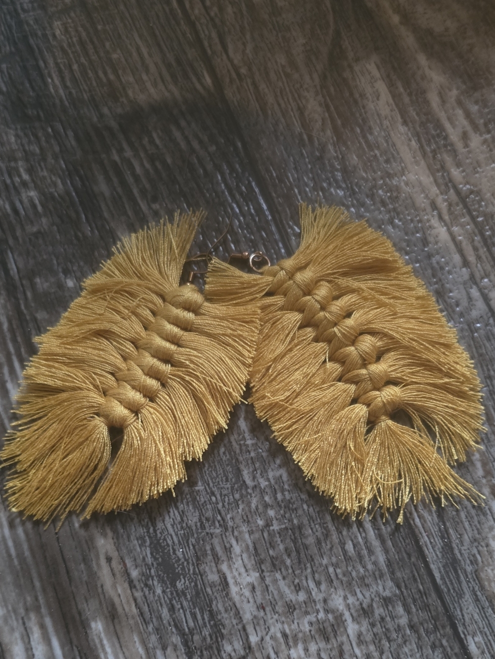 Women’s Gold Fringe Leaf Drop Earrings - Unbranded